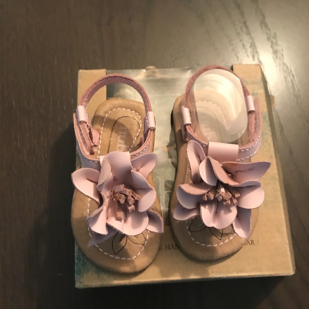 New in box nuborn pink leather sandals